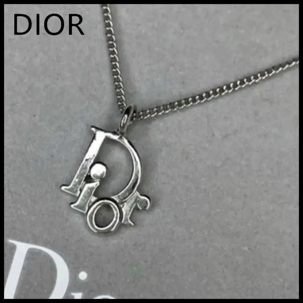 エレガント♡国内発送【DIOR】ペンダントネックレス