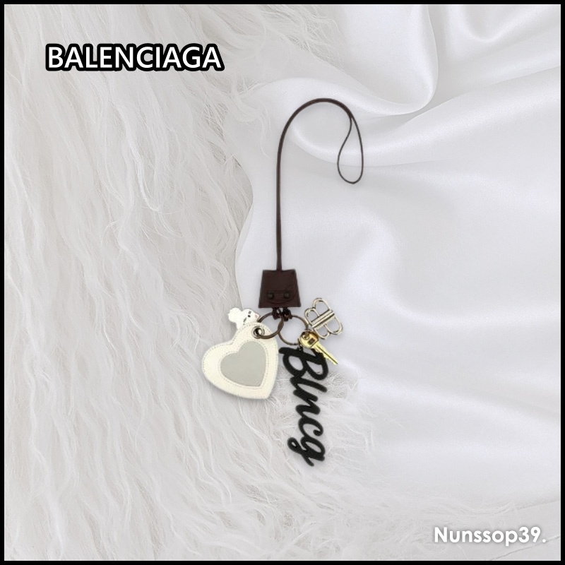 《BALENCIAGA》 LE CITY CHARM HEART' KEYRING