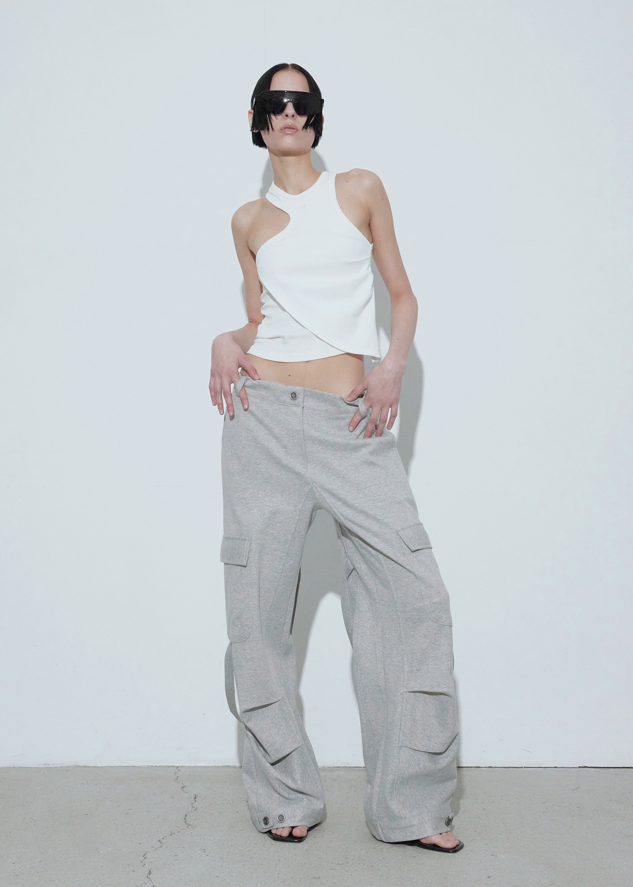 【BOHEMIAN SEOUL】\"25SS\" STRAP CARGO SWEATPANTS [正規品]