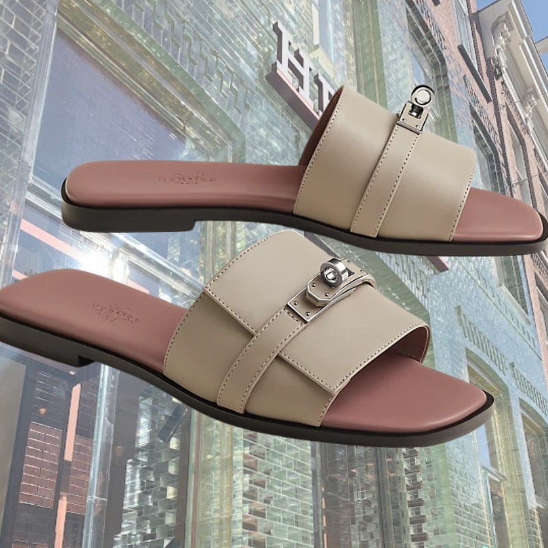 ★美カラー入荷★【HERMES】ケリー金具サンダル ジュリア