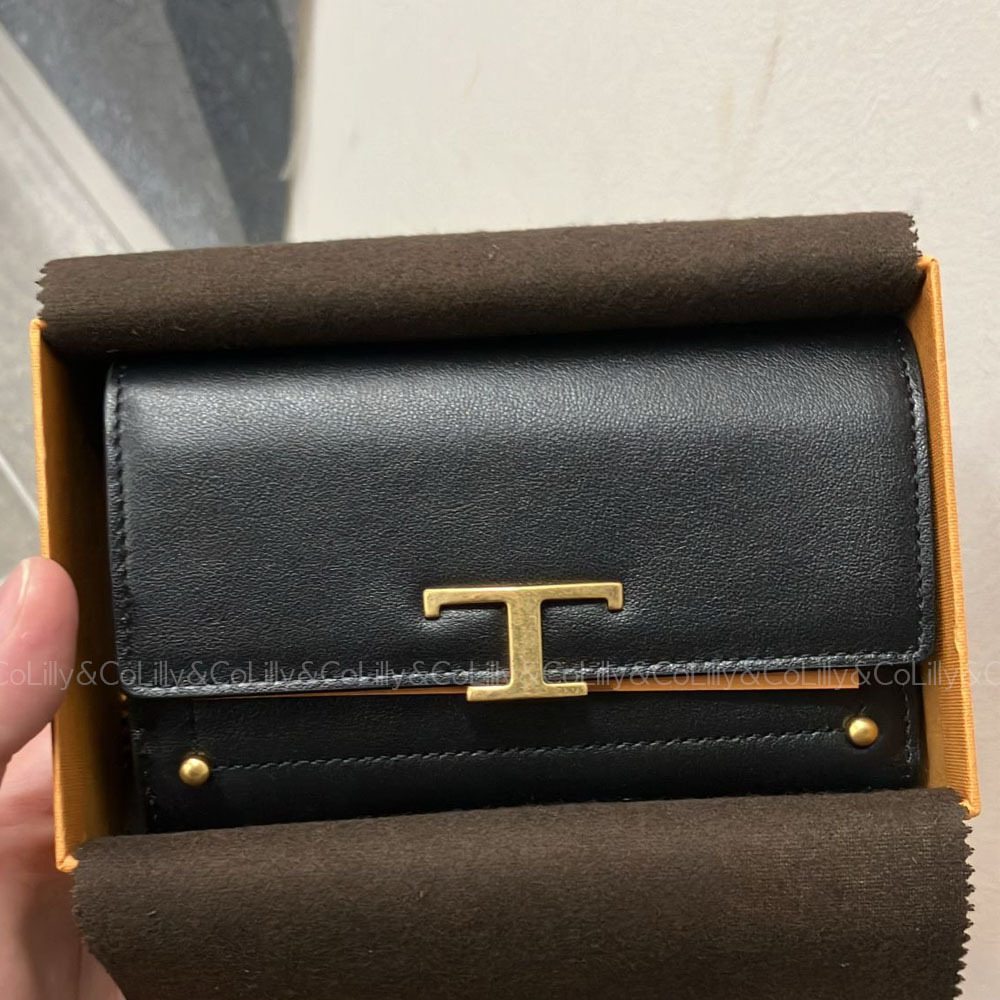 TOD's（トッズ）☆折りたたみ財布
