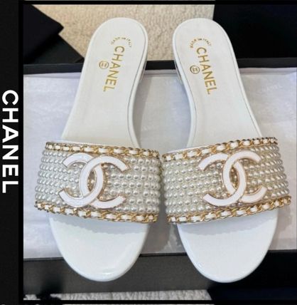 CHANEL サンダルホワイト