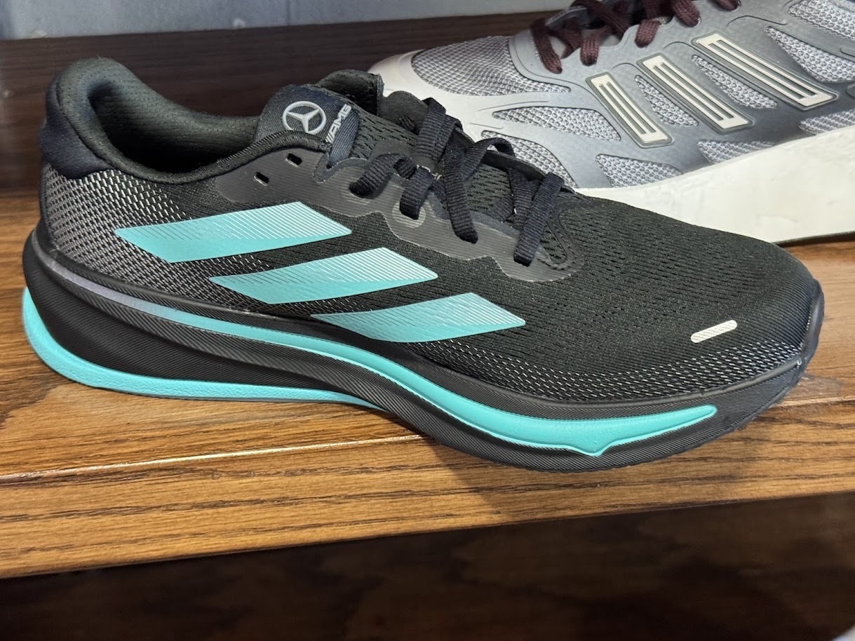 adidas Mercedes - AMG PETRONAS FORMULA ONE メンズ スニーカー