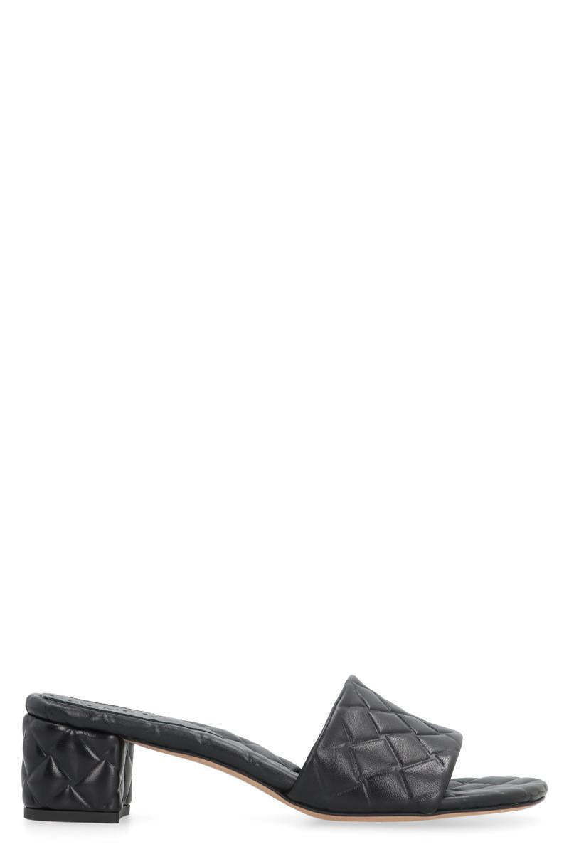 【関税＆送料込み】Bottega Veneta Amy Leather Mules