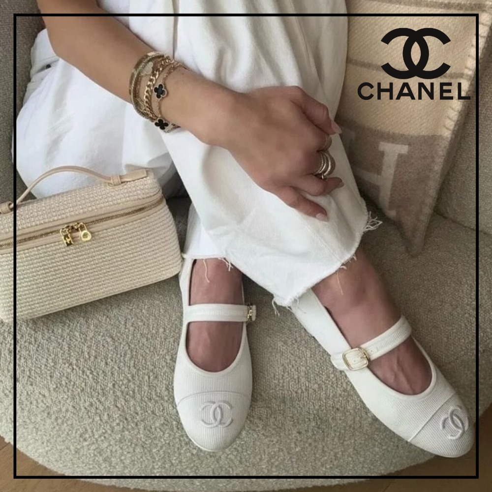 最高に可愛いホワイト♡入荷極少 CHANEL メリージェーン
