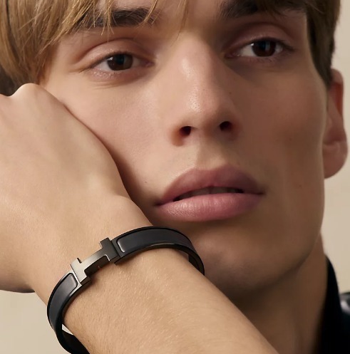 【HERMES】《クリックHH》ソー・ブラック エナメルブレスレット