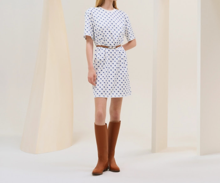 【ブルーの《クルー・メドール》が夏らしい】HERMES ワンピース