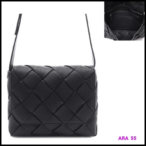 BOTTEGA VENETA正規品/送料関税込み  DIAGO MESSENGER BAG