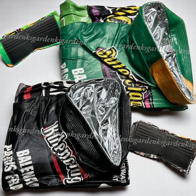 すぐ届く！BALENCIAGA CHIPS スクエア フォールデッドウォレット