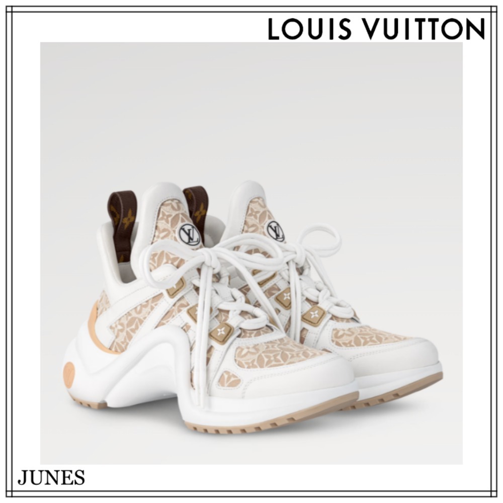 代表作の新作！！【LOUIS VUITTON】LVアークライトスニーカー