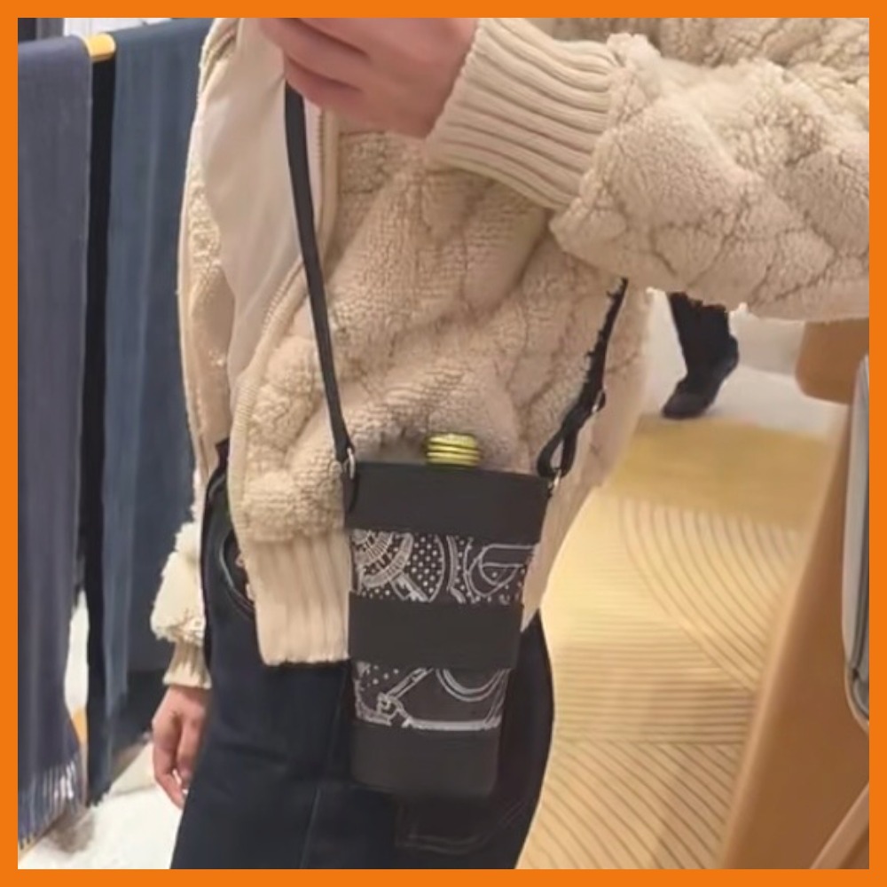 【折りたたみが便利】HERMES ボトルホルダー 《アヴェックソワ》