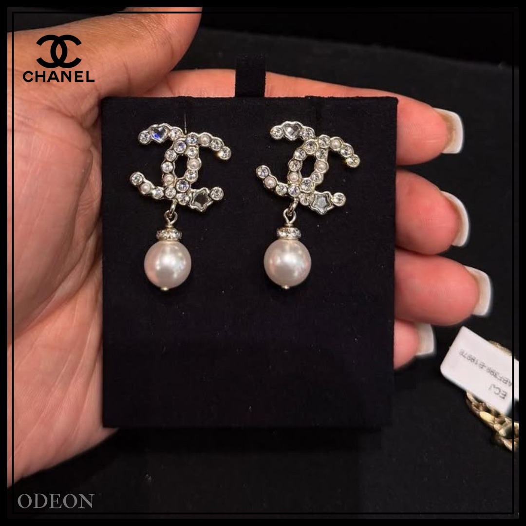 *センスは小物で*【CHANEL】 ピアス CCロゴ スター ハート \