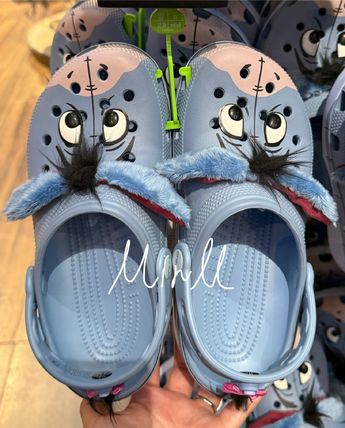 【Crocs】US Disney Parks くまのプーさん イーヨー クロックス Crocs】US Disney Parks くまのプーさん イーヨー クロックス