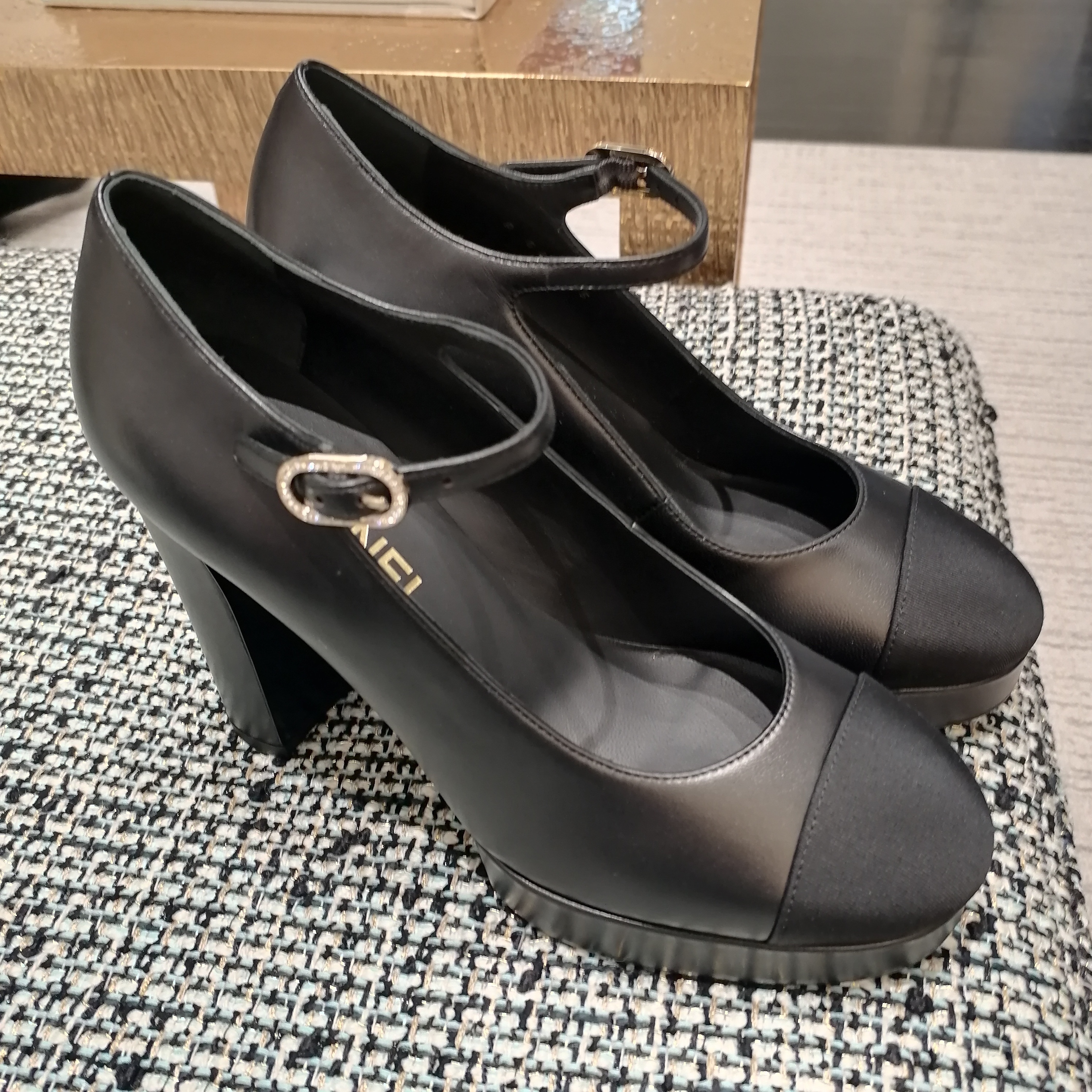 CHANEL シャネル パンプス ブラック