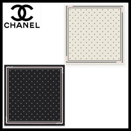 **有名人着用◆ポイントCCマークが可愛い**【CHANEL】 スカーフ