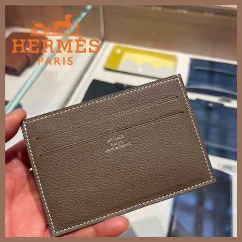 《HERMES》裏地までおしゃれ♪ シティズンツイル カードホルダー