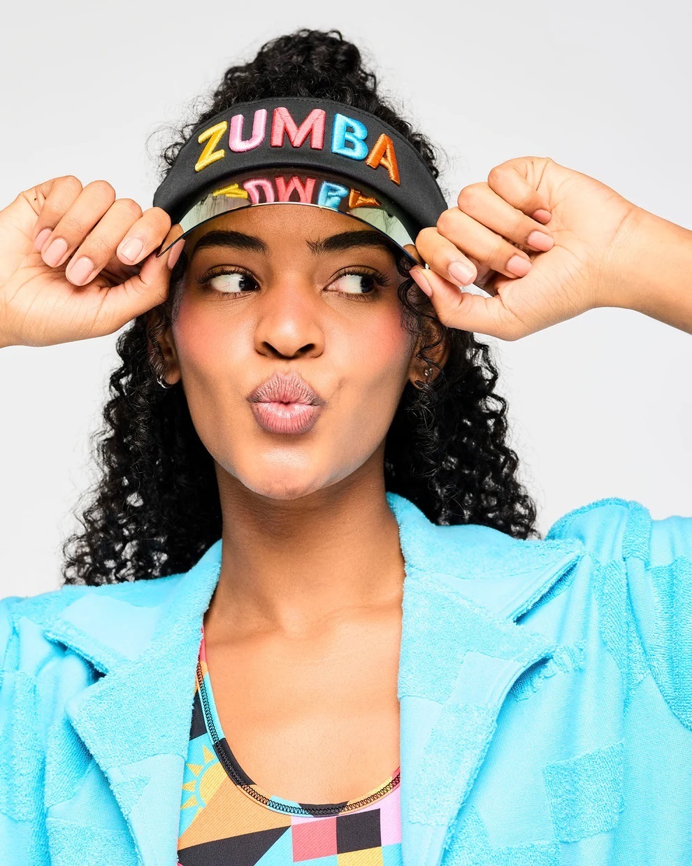 新作♪ズンバ Zumba Rays Adjustable Visor - Black/Aqua