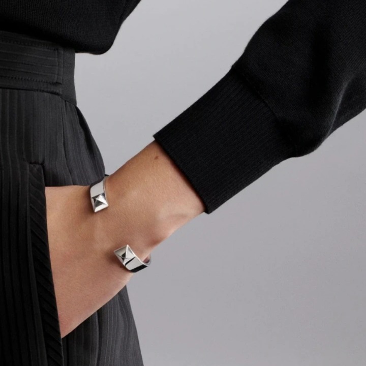 《ミニマルでモダン》HERMES ミニ・クルー GM ブレスレット