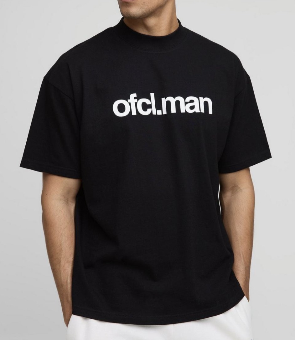 《boohoo》オフルマンTシャツ