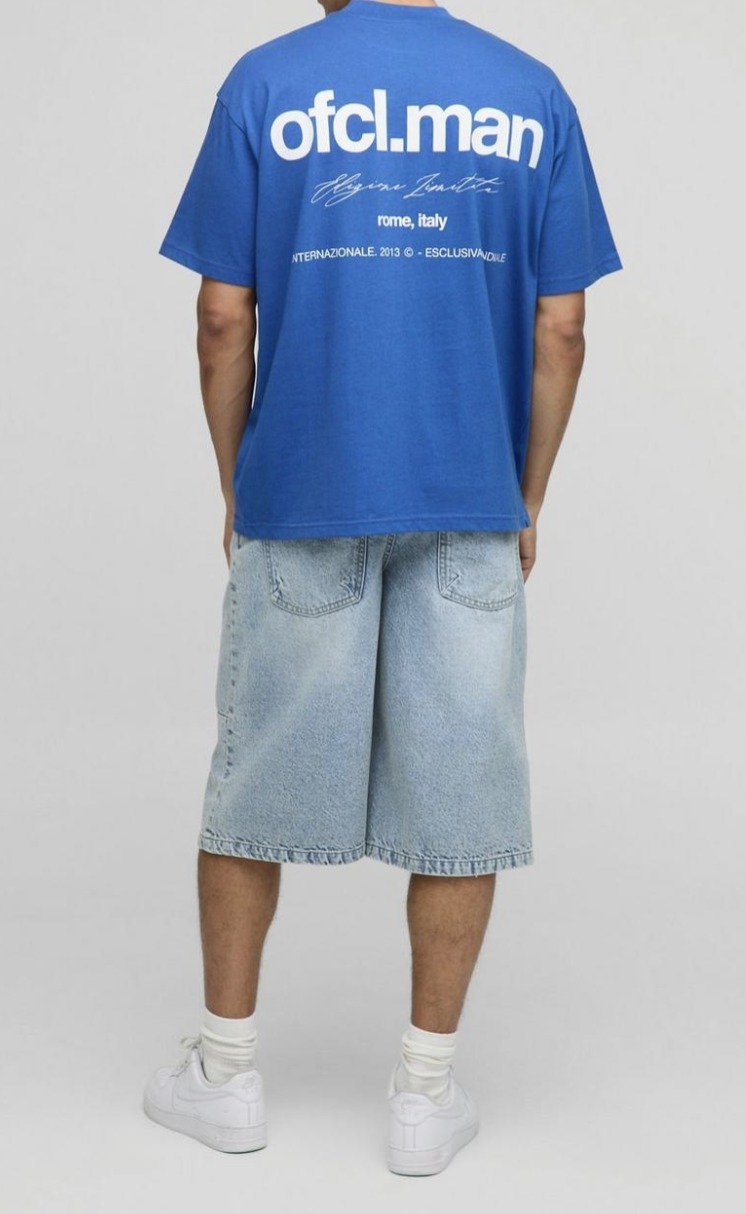 《boohoo》オフルマンTシャツ