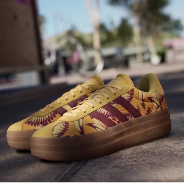 adidasｘFARM*Vl Court Bold*Semi Spark Shadow Red Gum