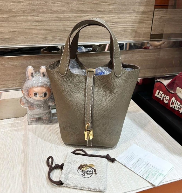 Hermes エルメス Picotin ピコタン 18 STAMP W【ランク：SS】