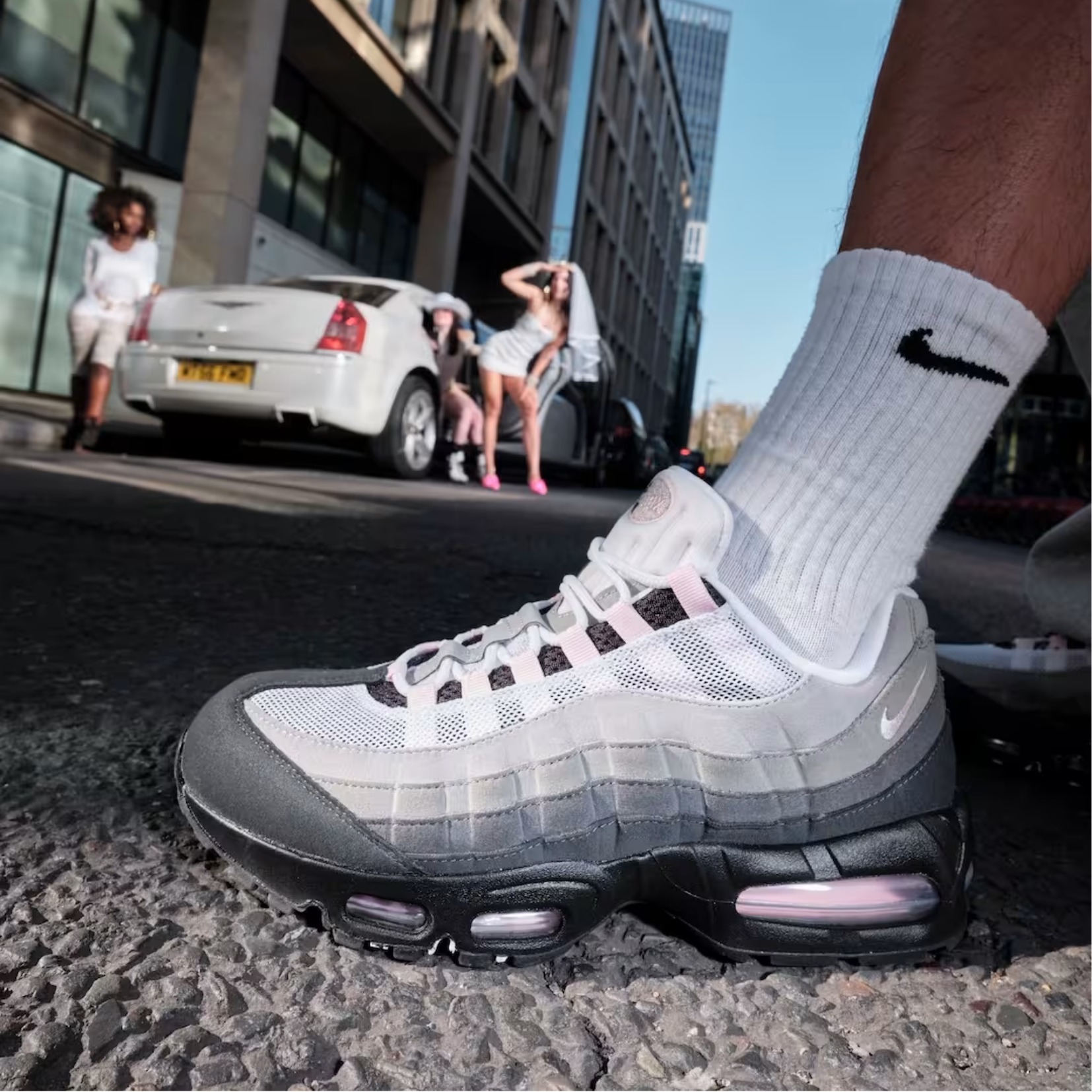 スニーカー Nike Wmns Air Max 95 Big Bubble OG Pink Foam HJ5996-001