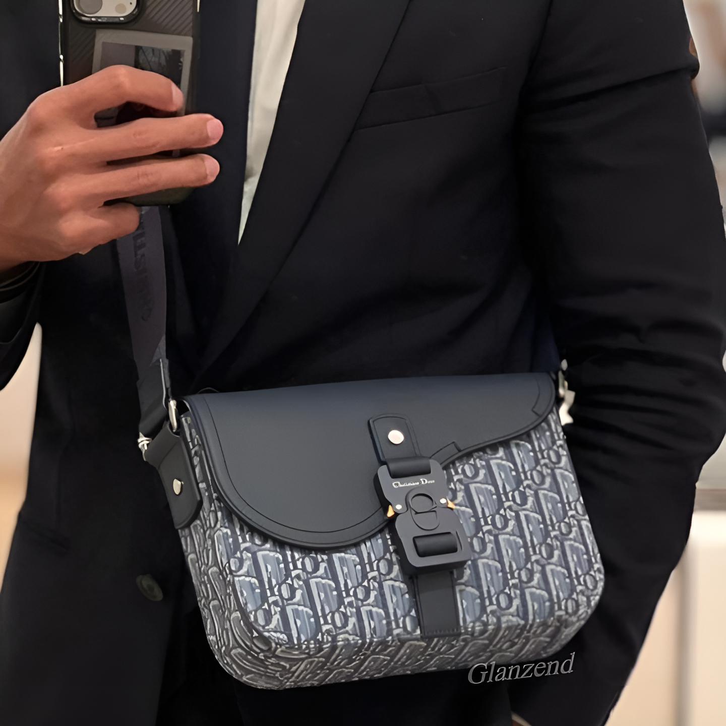 大人かっこいい♪【Dior】《Saddle》メッセンジャーバッグ