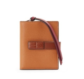《LOEWE》コンパクト ジッパー財布