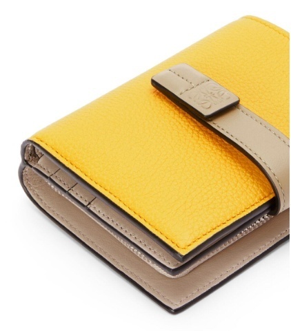 《LOEWE》コンパクト ジッパー財布