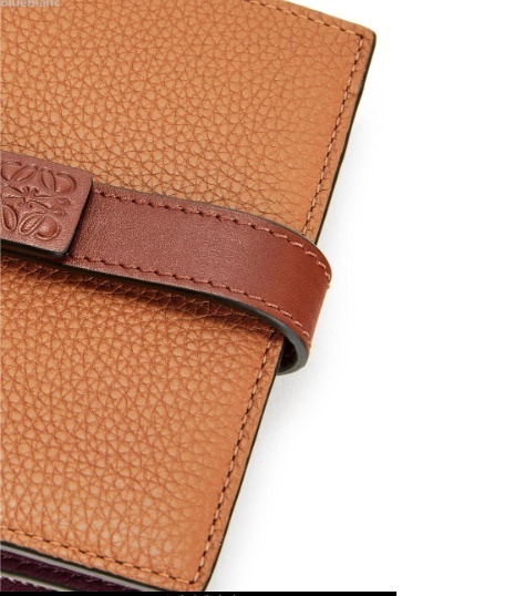 《LOEWE》コンパクト ジッパー財布