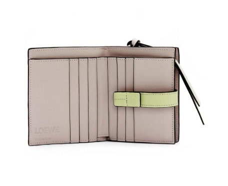 《LOEWE》コンパクト ジッパー財布