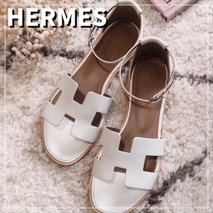 【定番♢安定感】HERMES サンダル【サントリーニ】ホワイト サンダル 《サントリーニ》 | Hermès - エルメス-公式サイト