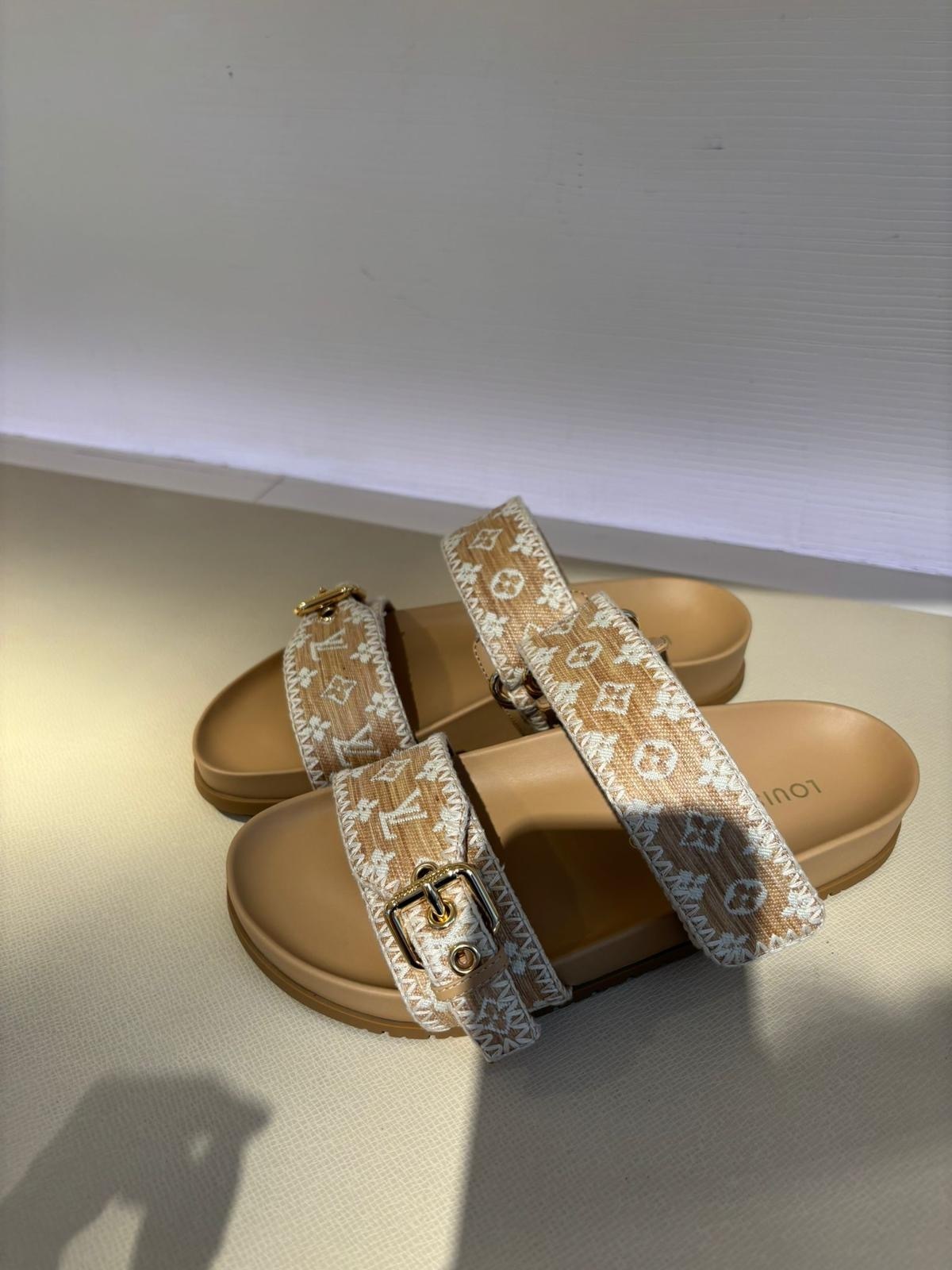 Louis Vuitton Bom Dia フラットコンフォートミュール