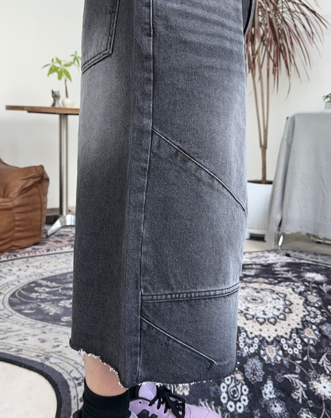 【SATIIIZ】Eddie Dart Bermuda Denim Pants
