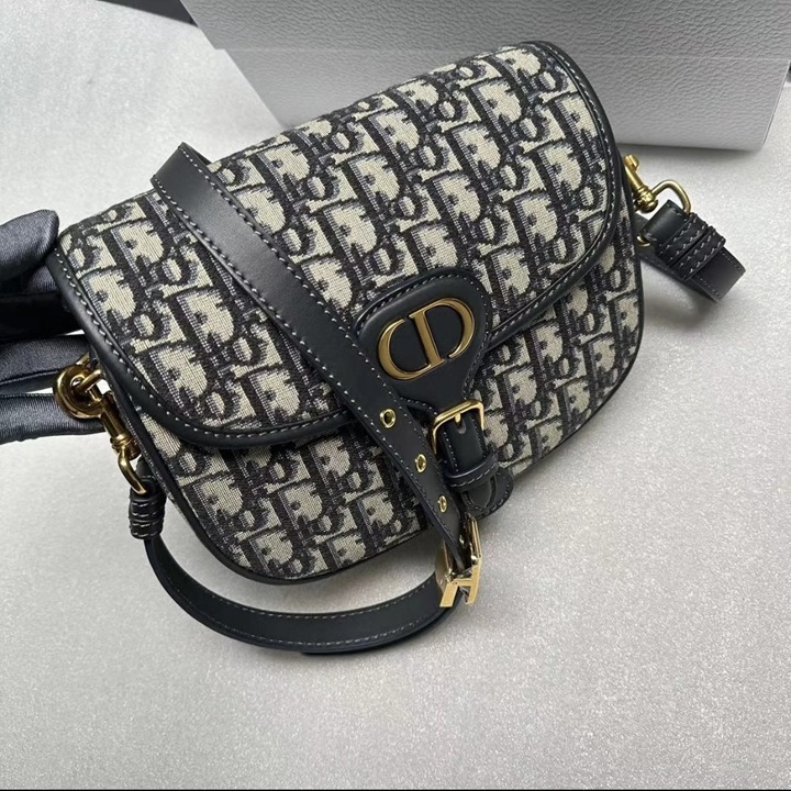 《定番♡》Dior Bobby バッグ ミディアム