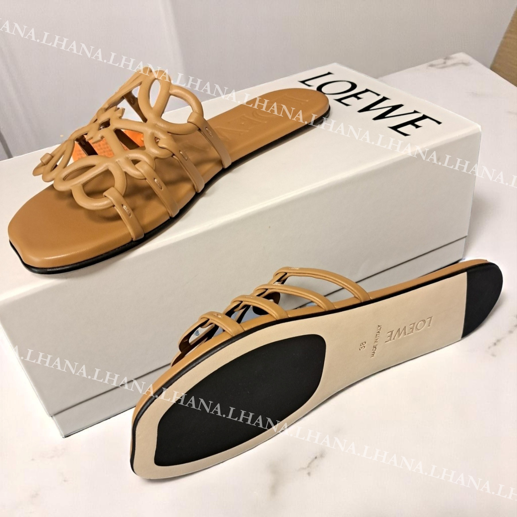 《LOEWE》ペタル アナグラム スライドサンダル