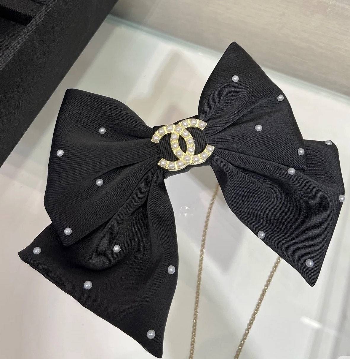 《リボンひとつで、品よく華やかに☆》CHANEL ボウバレッタ