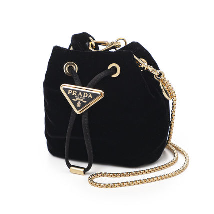 リップ PRADA(プラダ) ポーチ(レディース) - 海外通販のBUYMA