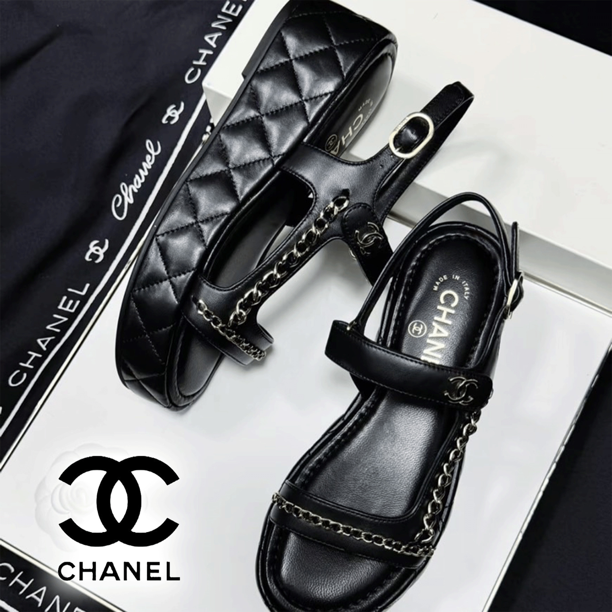 即完売級！脚長効果バツグン【CHANEL】厚底サンダル
