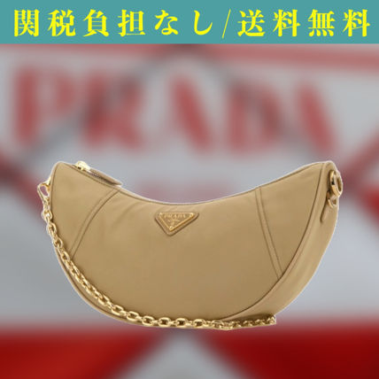 大人気【PRADA】ドゥミ・リュンヌ Re-Nylon ショルダーバッグ ブラック プラダ ドゥミ・リュンヌ Re-Nylon ショルダーバッグ