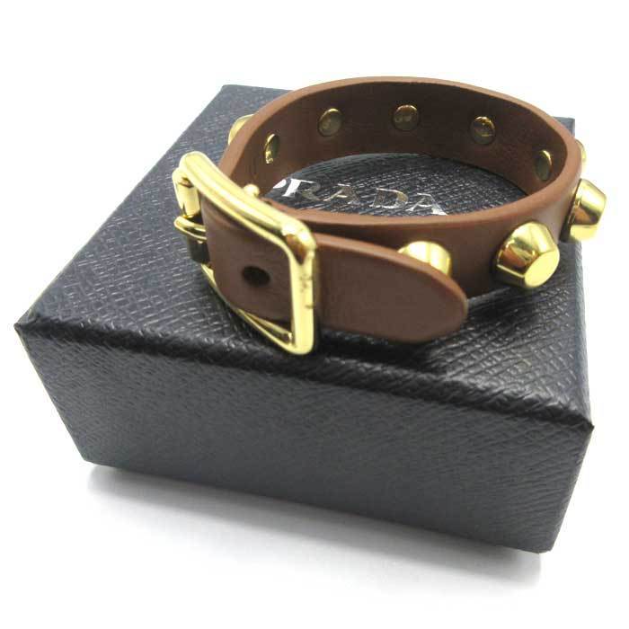 国内即送 PRADA レザー スタッズ ピンバックル式 1IB452