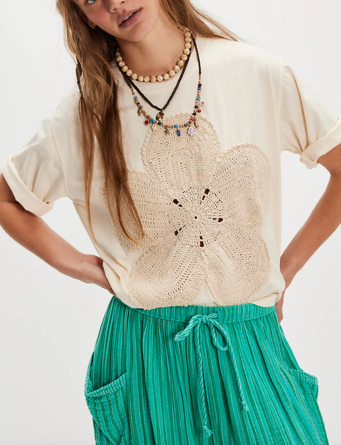 【Free People】ザ・テイルズ クロシェフラワーTシャツ