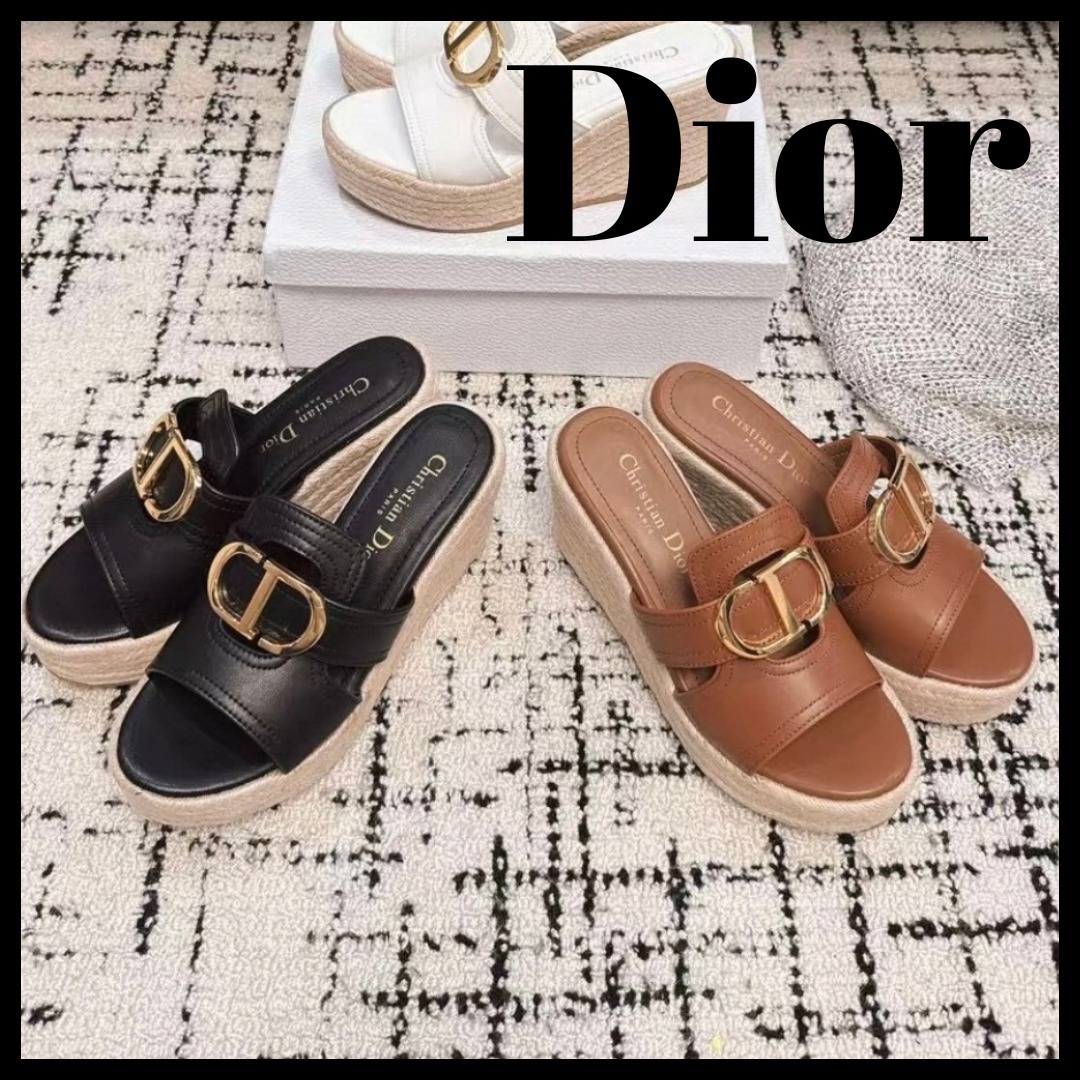 【足元から上品に】Dior サンダル ウェッジスライド