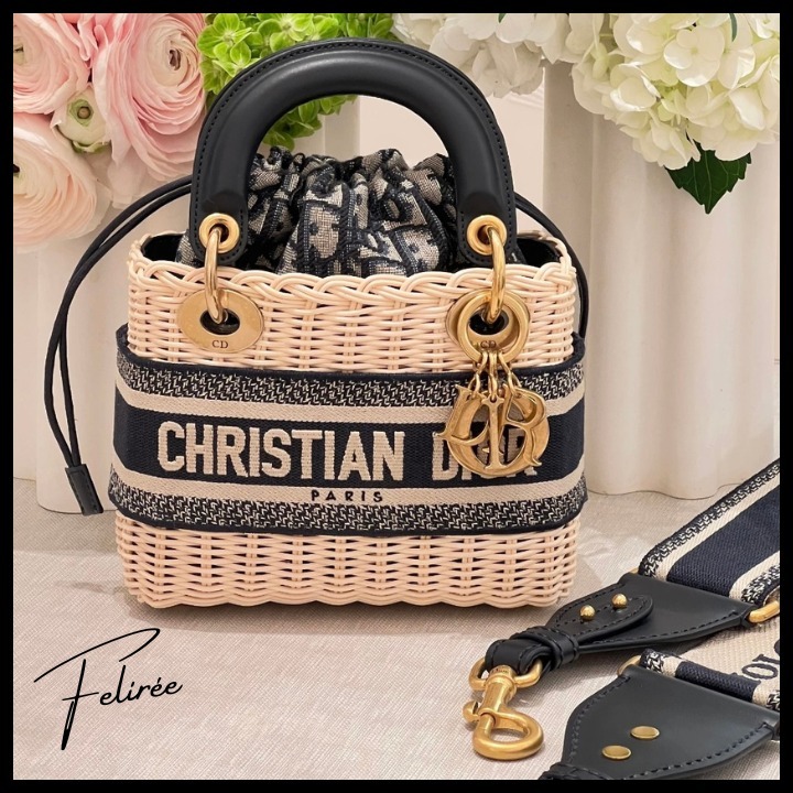 《夏らしいスタイルに♡》Dior Lady Dior バッグ ミニ