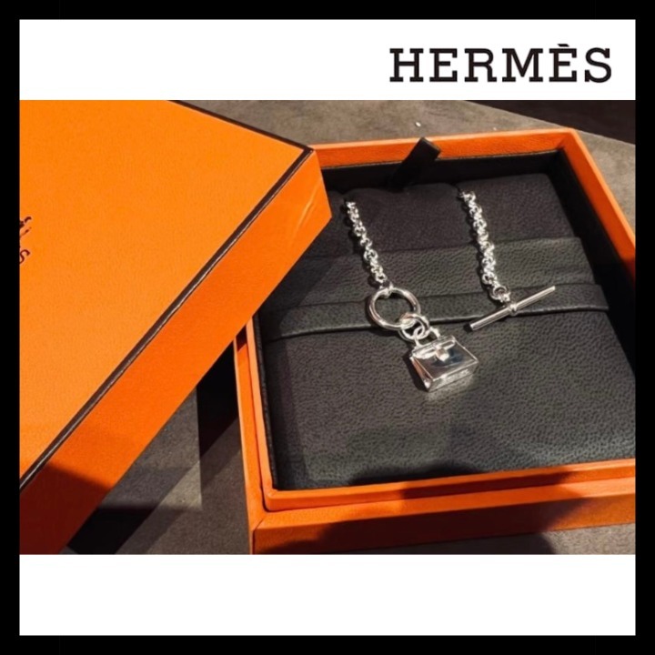 《プレゼントにも♥》HERMES Amulettes Kellyブレスレット