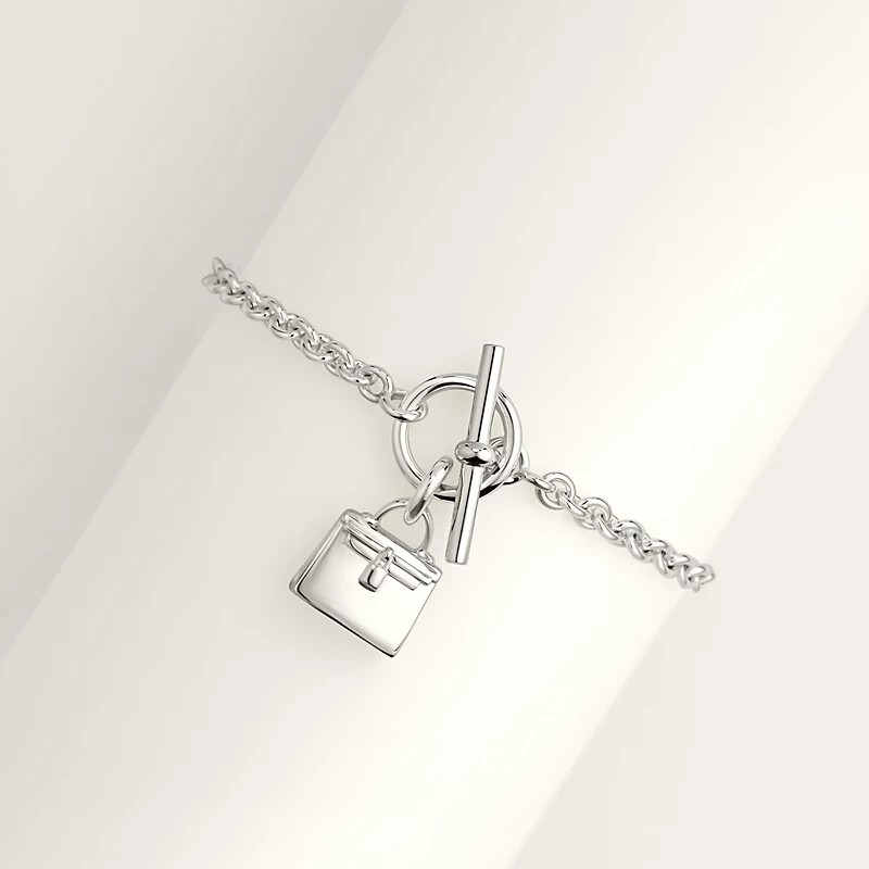 《プレゼントにも♥》HERMES Amulettes Kellyブレスレット