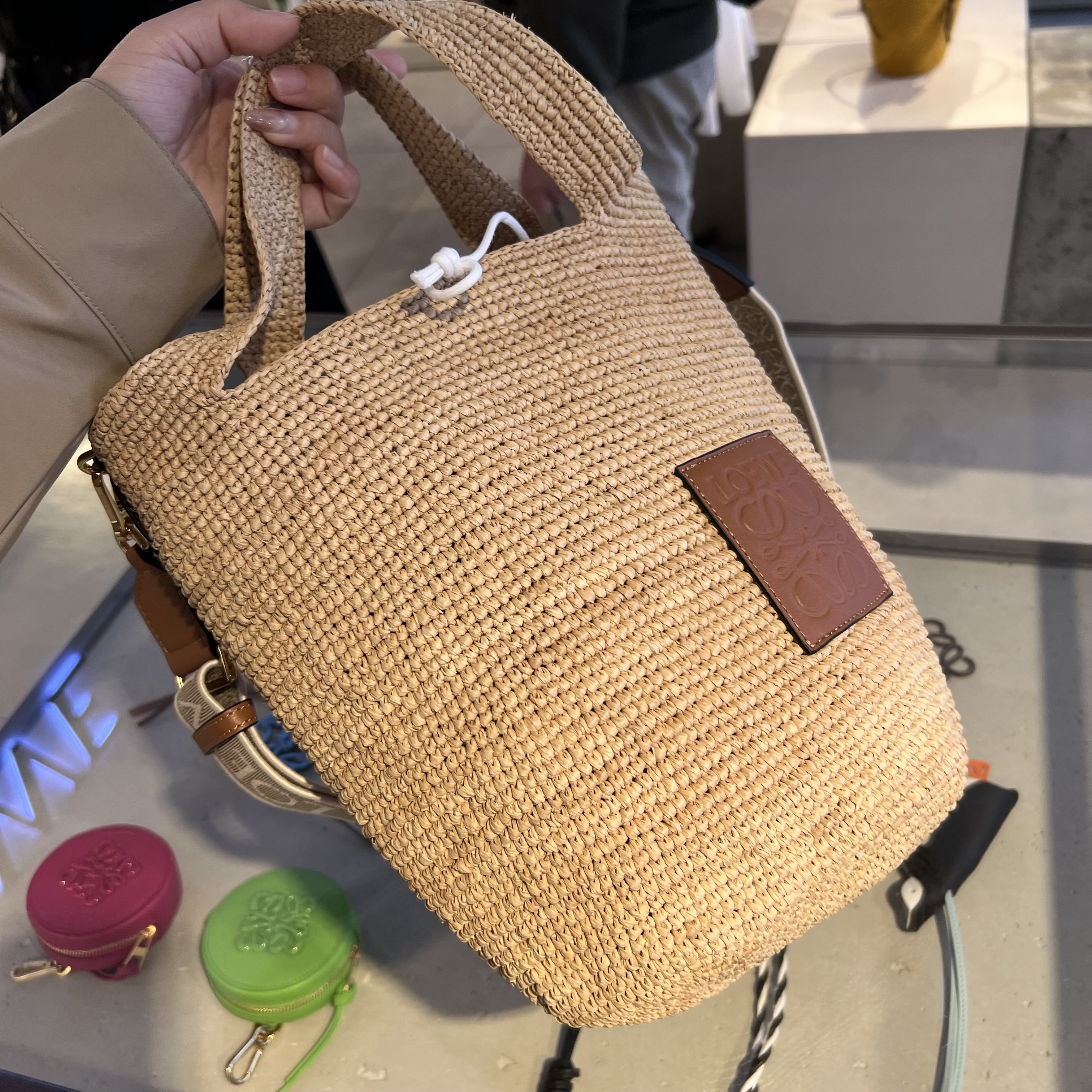 【LOEWE】個数限定セール！アナグラム SLIT MINI BAG