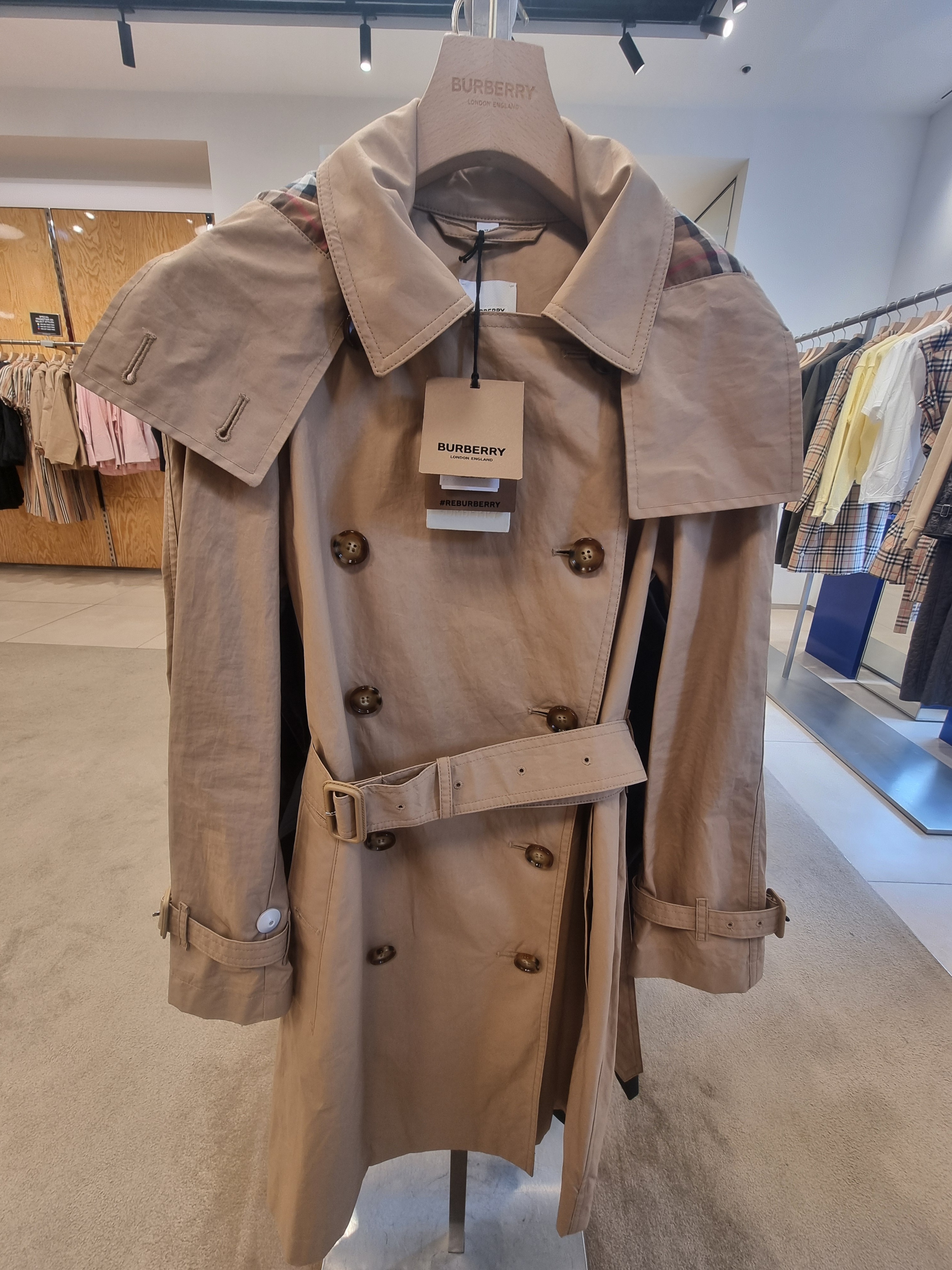[BURBERRY]バーバリー女性AMBERFORDチェックトレンチコート