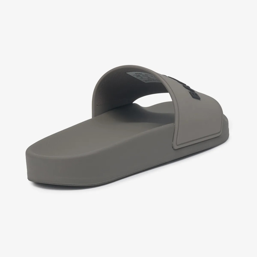 【BALENCIAGA】Fool Slide/追跡+関税+全国送料込み